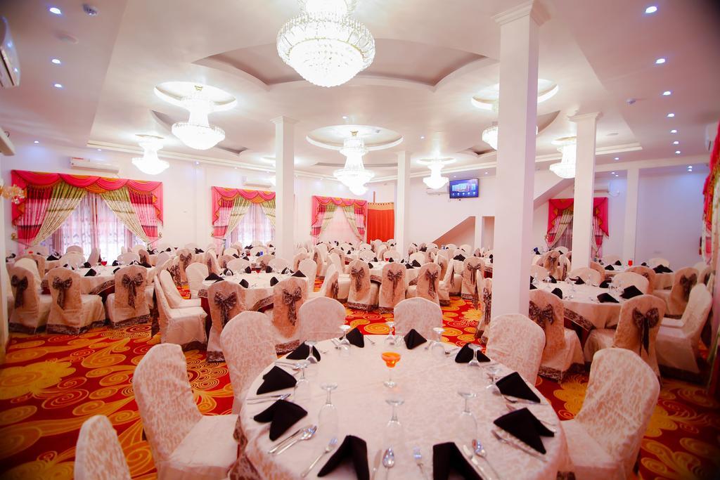 Hotel White House Анурадхапура Экстерьер фото