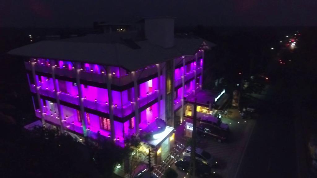 Hotel White House Анурадхапура Экстерьер фото